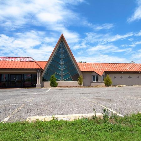 American Best Inn By Oyo I-35 Perry Near Lake Mcmurtry מראה חיצוני תמונה