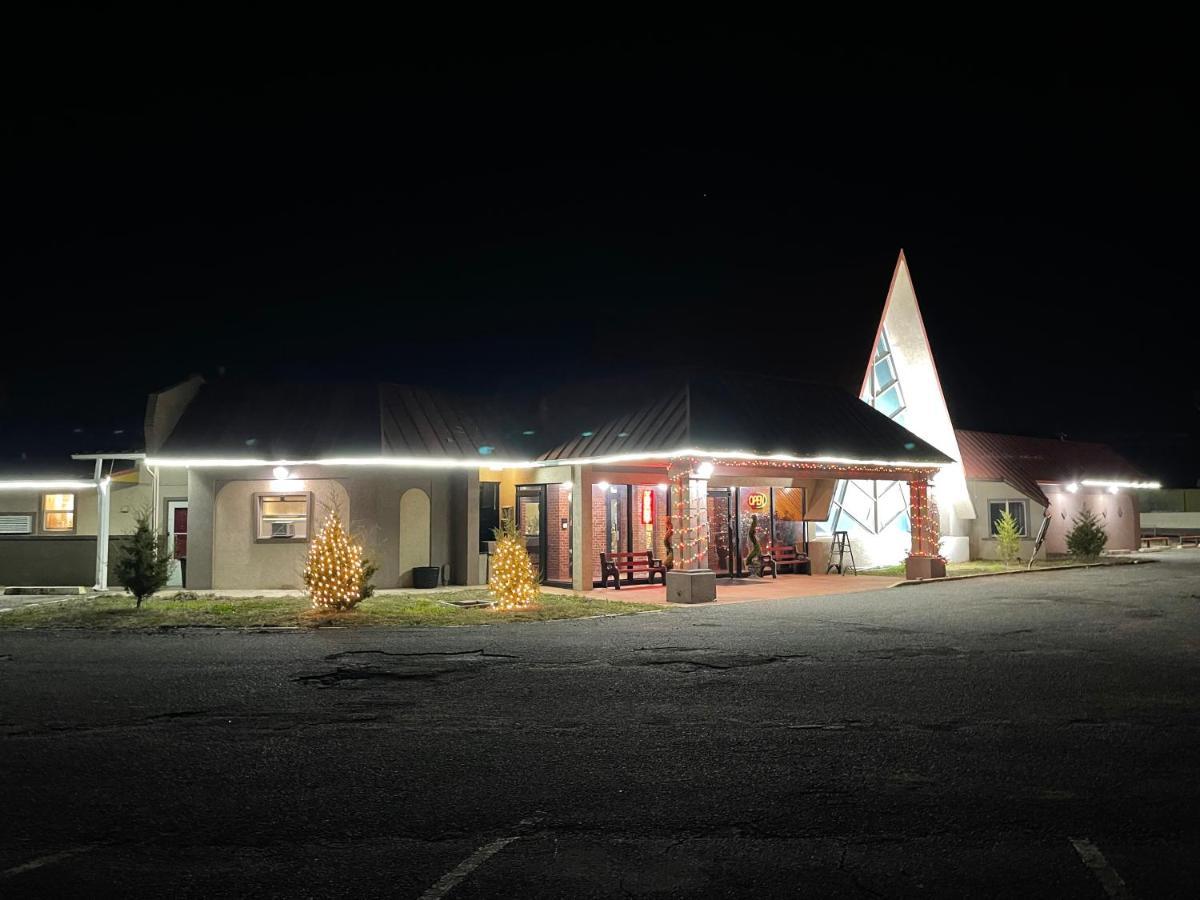 American Best Inn By Oyo I-35 Perry Near Lake Mcmurtry מראה חיצוני תמונה
