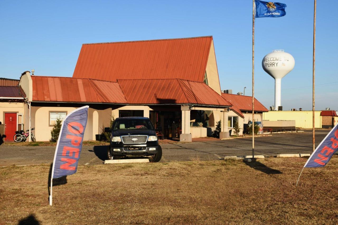 American Best Inn By Oyo I-35 Perry Near Lake Mcmurtry מראה חיצוני תמונה