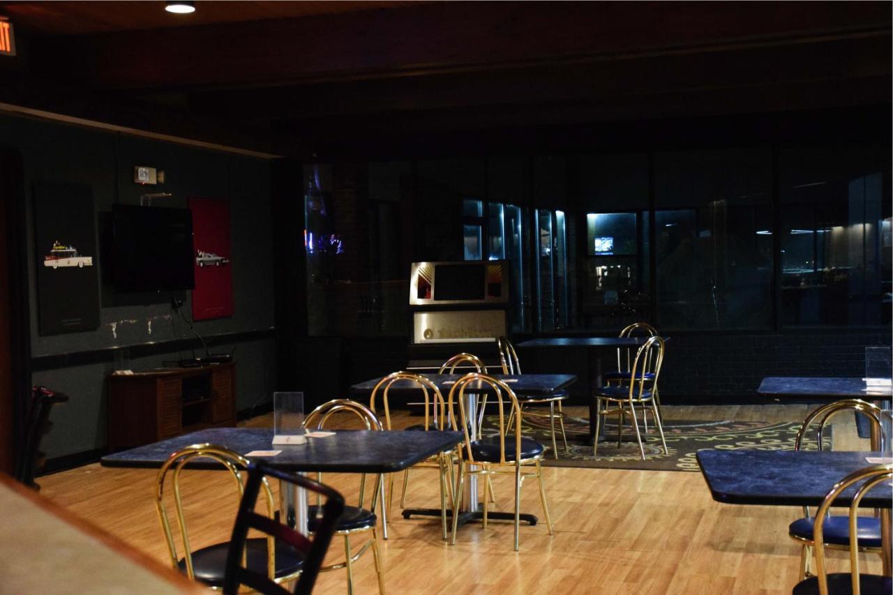American Best Inn By Oyo I-35 Perry Near Lake Mcmurtry מראה חיצוני תמונה