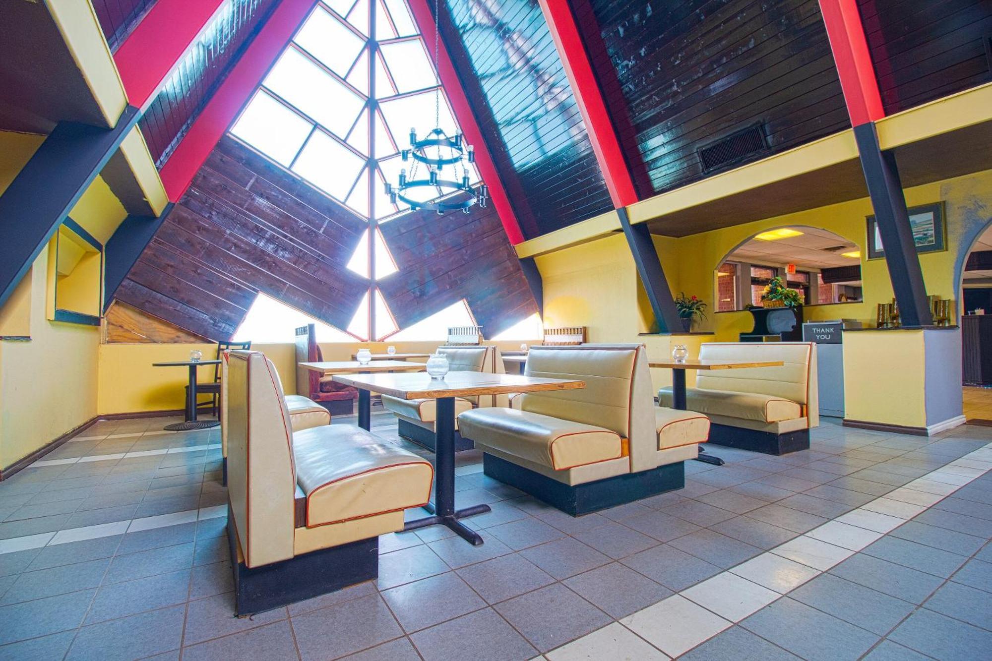 American Best Inn By Oyo I-35 Perry Near Lake Mcmurtry מראה חיצוני תמונה