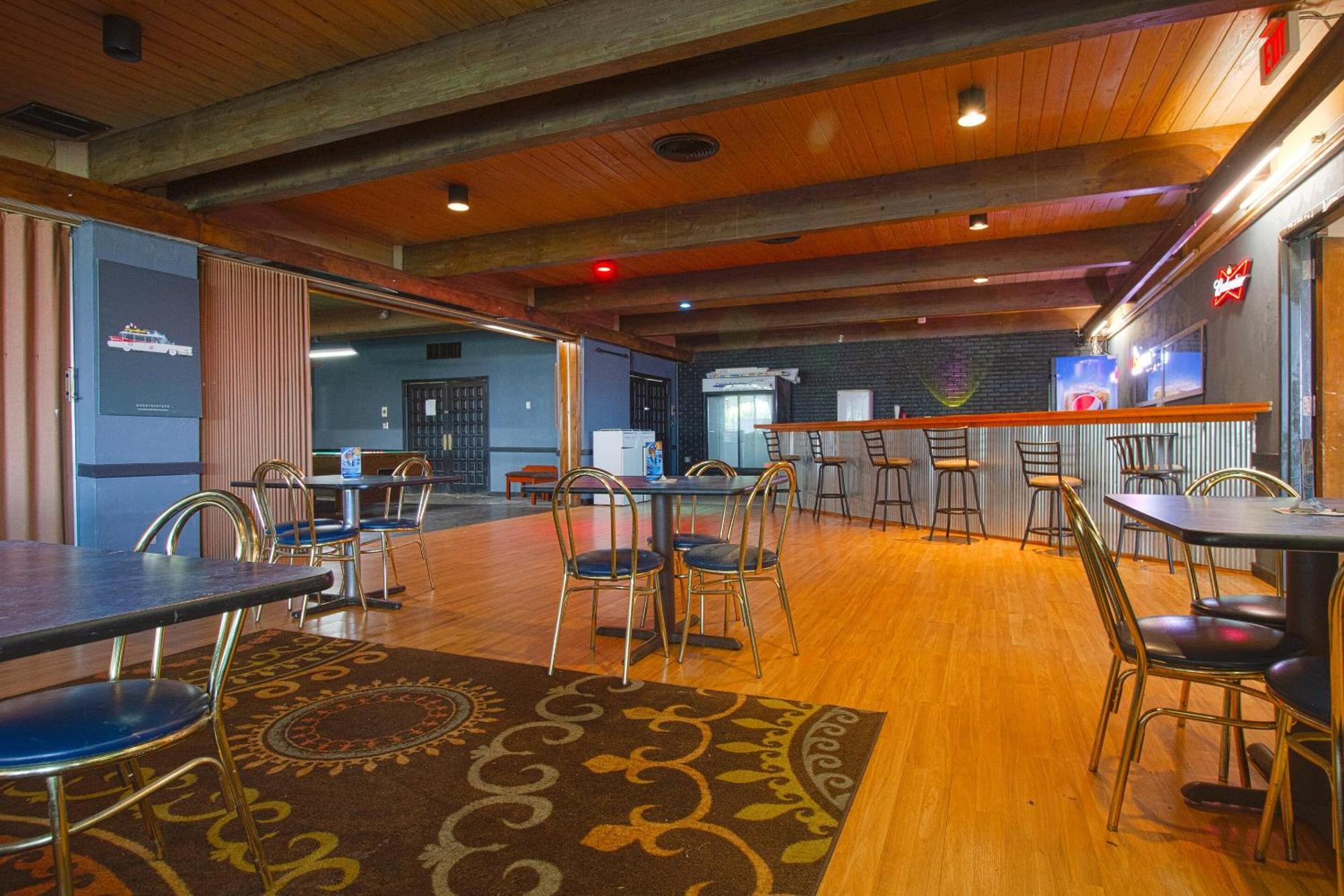 American Best Inn By Oyo I-35 Perry Near Lake Mcmurtry מראה חיצוני תמונה