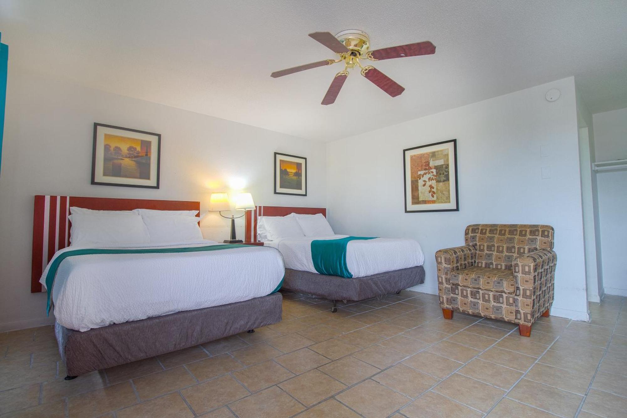 American Best Inn By Oyo I-35 Perry Near Lake Mcmurtry מראה חיצוני תמונה