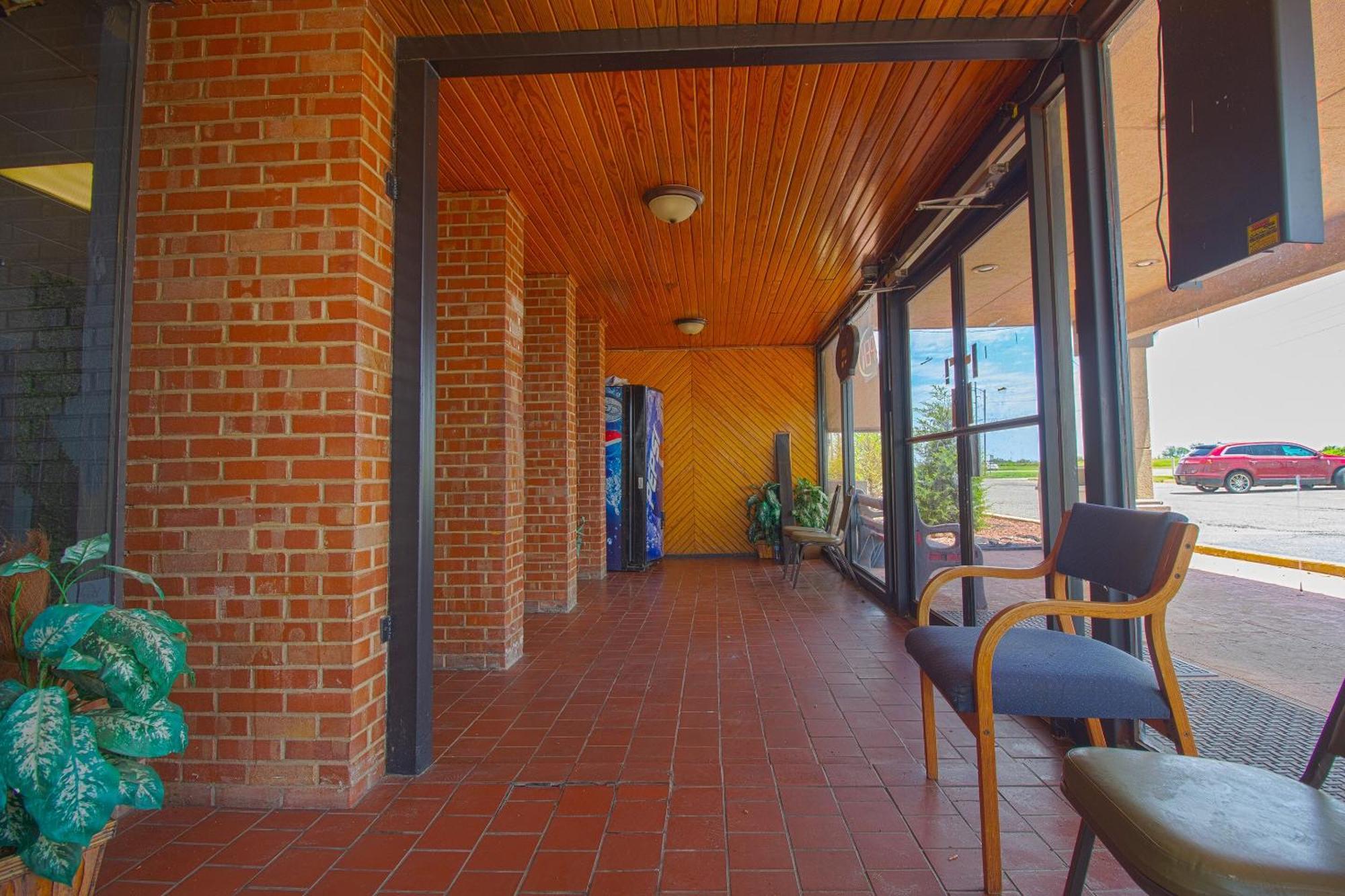 American Best Inn By Oyo I-35 Perry Near Lake Mcmurtry מראה חיצוני תמונה